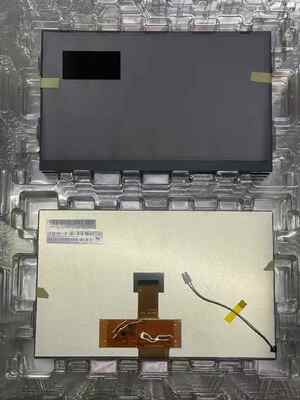 سعر جيد IVO 10.1 بوصة شاشة LCD للسيارات مع 1024 * 600 بكسل 800 CD / M2 الوضوح و 40PIN IPS لتطبيقات السيارات الانترنت